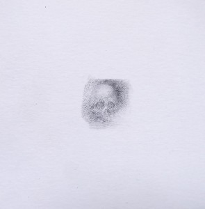 Memento Mori 3, 2015, Daniel E Acuña T, grafito sobre papel, 9.8x9.5 cm